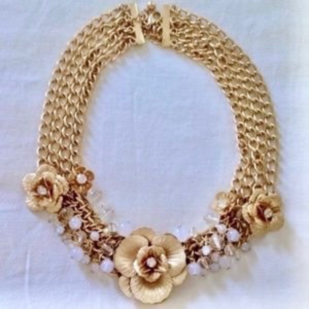Three Strand Layered Goldtone Link Necklace with Flowers